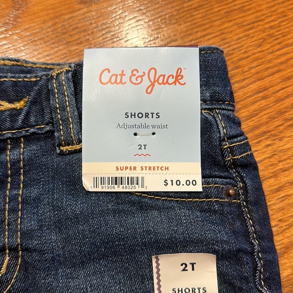 Cat & Jack 2T Dark Wash jean shorts with cute frayed edge with lace trim - Picture 5 of 9